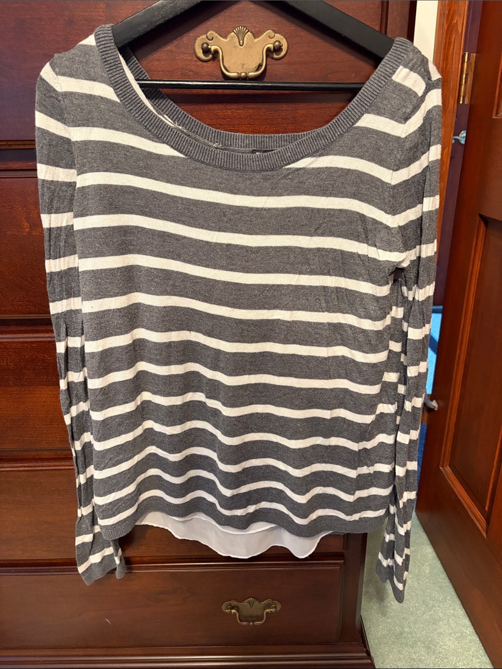 Express Gray & White Striped Long Sleeve Tee